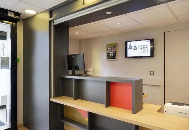 B&B Hotel Vannes Ouest Golfe du Morbihan - Lobi