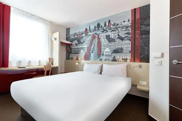 B&B Hotel Warszawa-Okecie - Öne Çıkan Resim