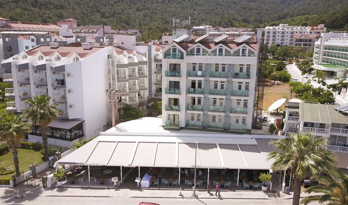 B&B Yüzbaşı Beach HotelFotoğrafı