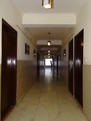 Hotel B Continental - İç Mekan
