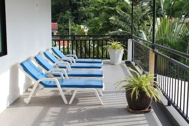 B Happy Resort