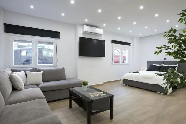 B Koukaki A Modern Studio