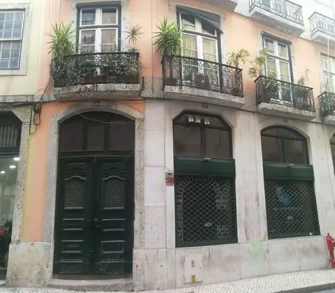 B in Lisbon Downtown Suites