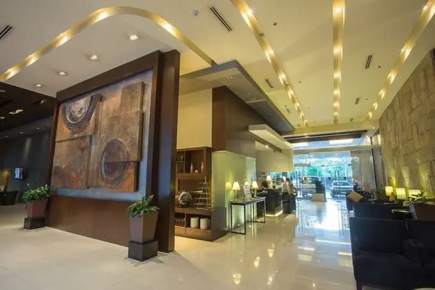 The B Hotel - Lobi