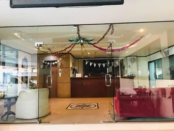 B.P Grand Service Apartment - Lobi