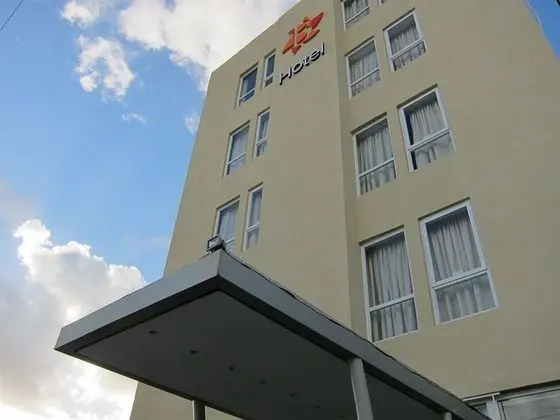 B Hotel