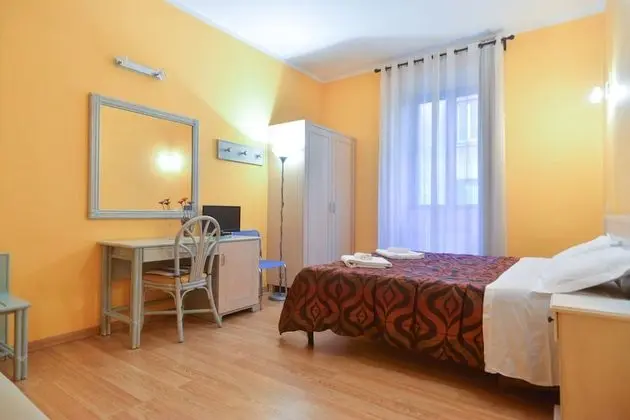 B&T Rooms Trani - Oda