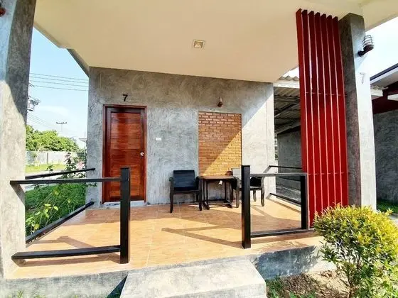 B Tel Chomthong Resort Chiang Mai - Oda Düzeni