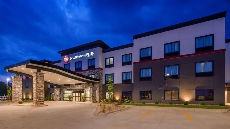 B/W Plus at La Crescent Event Center