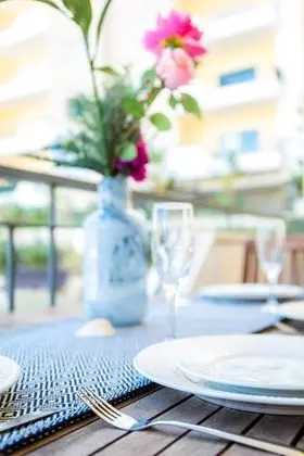 B05 - Luxury Central 2 bed with Spa by DreamAlgarve - Yerinde Yemek