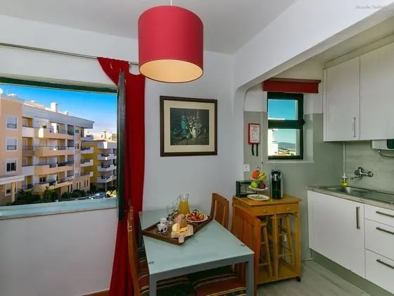 B12Torraltinha Apartment by Dreamalgarve - Mutfak