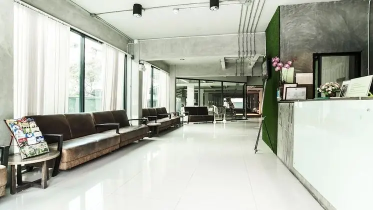 B2 Green Boutique & Budget Hotel - Lobi