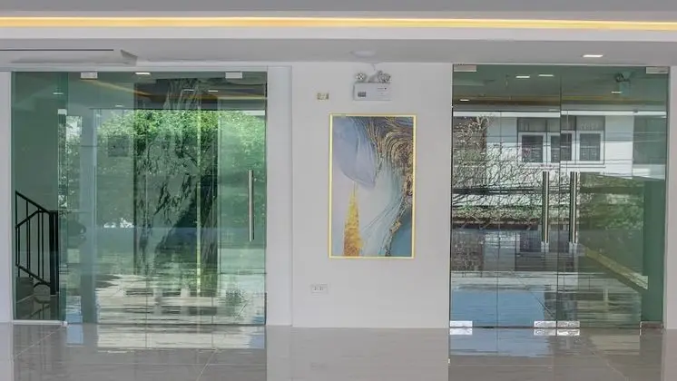 B2 Huai Khwang Premier Hotel - Lobi