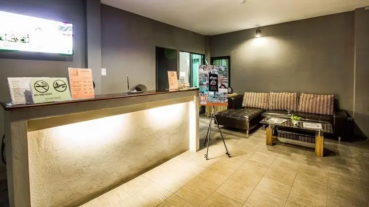 B2 Lanna Boutique & Budget Hotel - Lobi