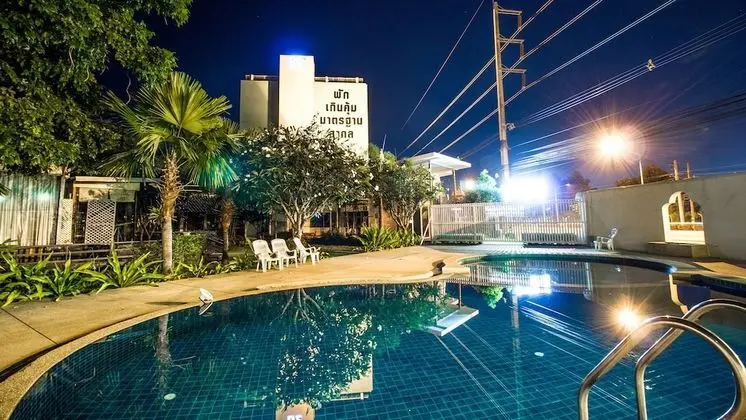 B2 Premier Hotel & Resort - Havuz