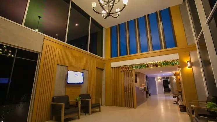 B2 Sea View Pattaya Boutique & Budget Hotel - Lobi