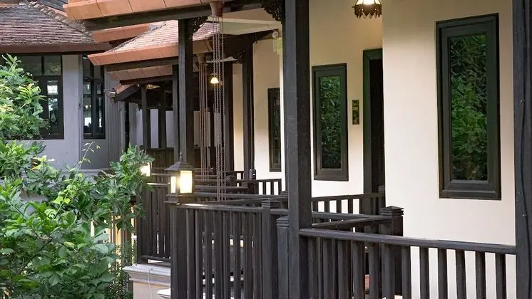 B2 Suthep Night Market Premier Resort - Dış Mekan