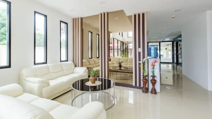 B2 Ubon Boutique & Budget Hotel - Lobi