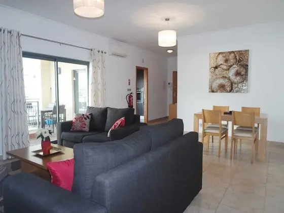 B26 - Palmeiras Top-Floor Apartment