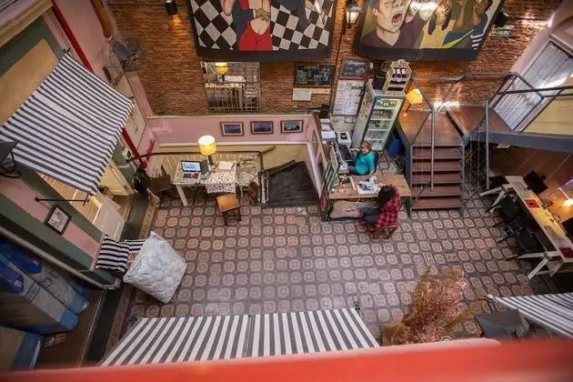 BA Stop Hostel
