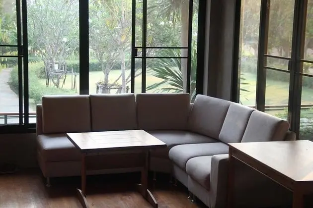 Baan Alisa Bed and Breakfast - Lobi
