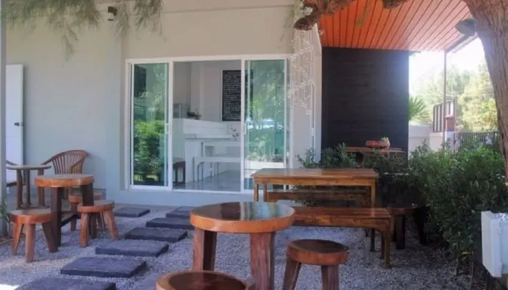 Baan Aroka Beach Front - Dış Mekanlar