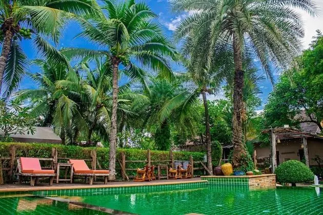 Baan Baitan Resort