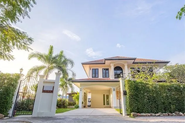 Baan Big Family HuaHin Pool Villa