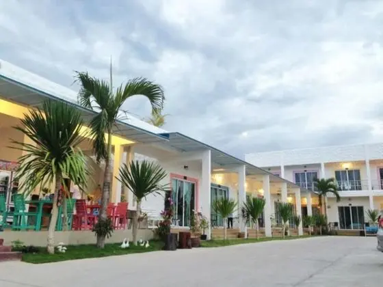 Baan Chomjan at Suanphung - Dış Mekan