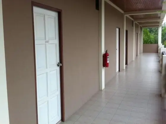 Baan Chomphu - Dış Mekanlar