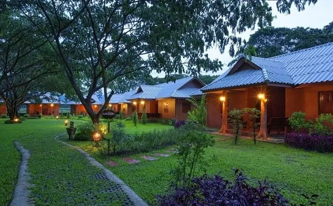 Baan Din Dee resort