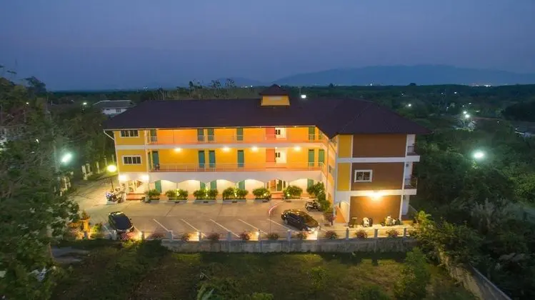 Baan Lugchang - Dış Mekan