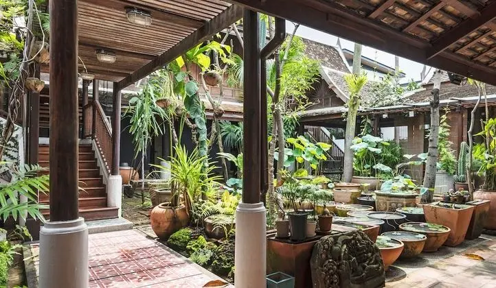 Baan Mahabhirom by Favstay