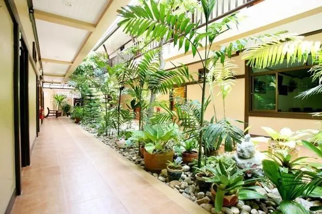 Baan Na Khon Hotel - İç Mekan