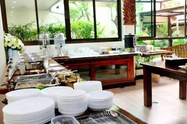 Baan Na Khon Hotel - Kahvaltı