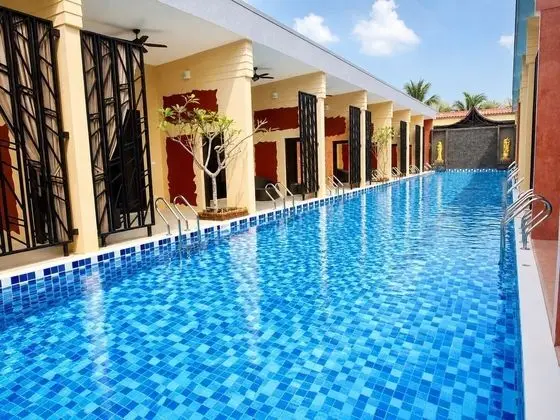 Baan Noppadol Hua Hin Loft Hotel - Havuz