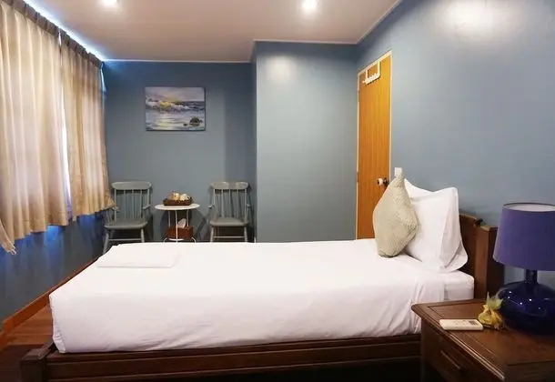 Baan Ongkharak Bed & Breakfast - Adults Only - Oda