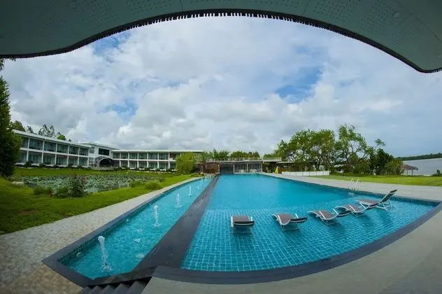 Baan Rim Ao - Havuz