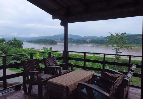 Baan Rimtaling Guest House