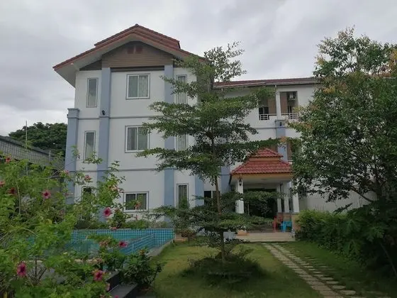 Baan Samran Hotel