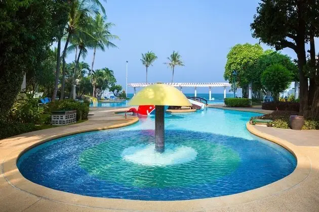 Baan Sansaran Beachfront Condominium - Havuz