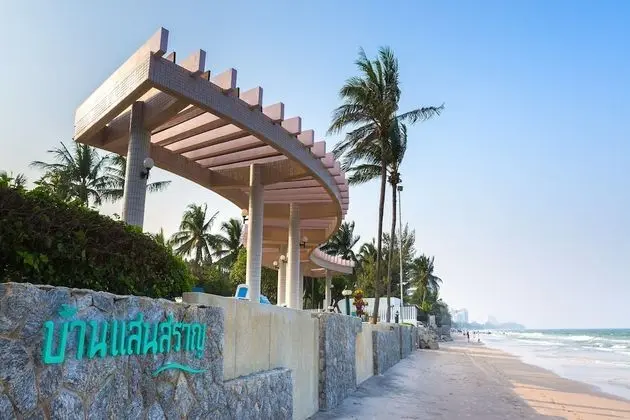 Baan Sansaran Beachfront Condominium - Plaj