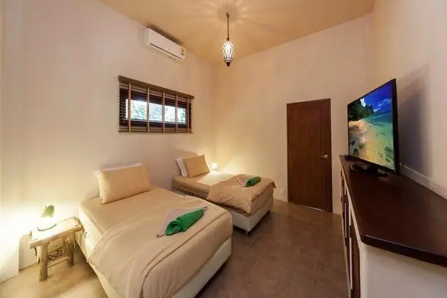 Baan Yai Villa 5 Bedrooms - Oda