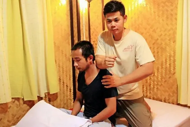 Baansuanlynjee Maeklong Resort - Spa