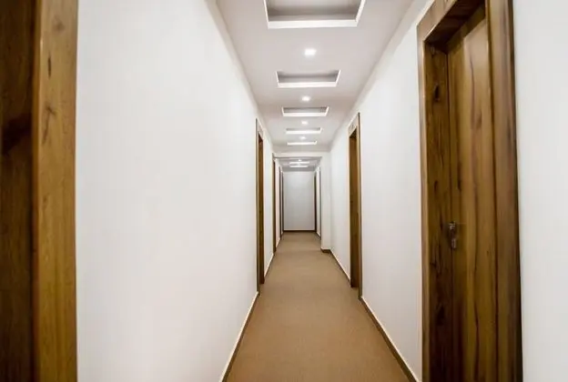 Hotel Baba's Residency - İç Mekan