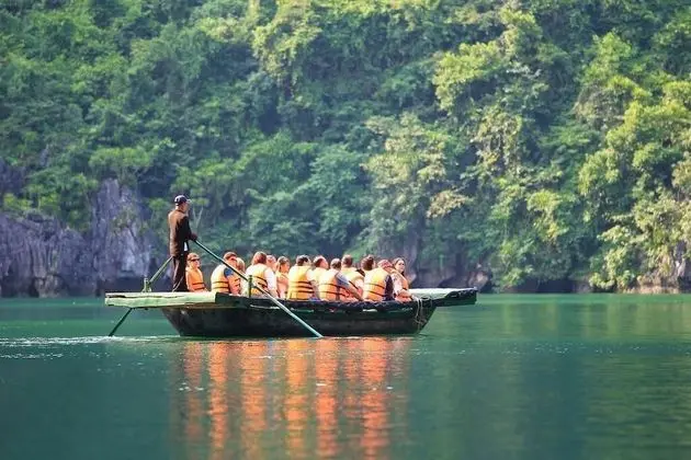 Babylon Ha Long Hotel