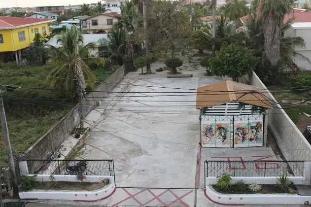 Bachelor Inn Hotel