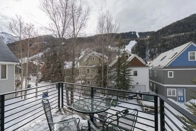 Bachman Village 14 by Avantstay Close To Town & The Slopes w/ Hot Tub! Permit#12038