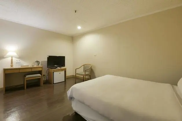 BACK HOME HOTEL