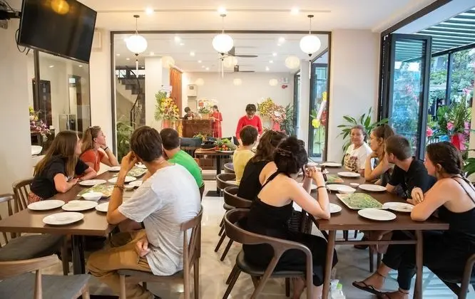 Backhome Hotel - Hostel - Yerinde Yemek